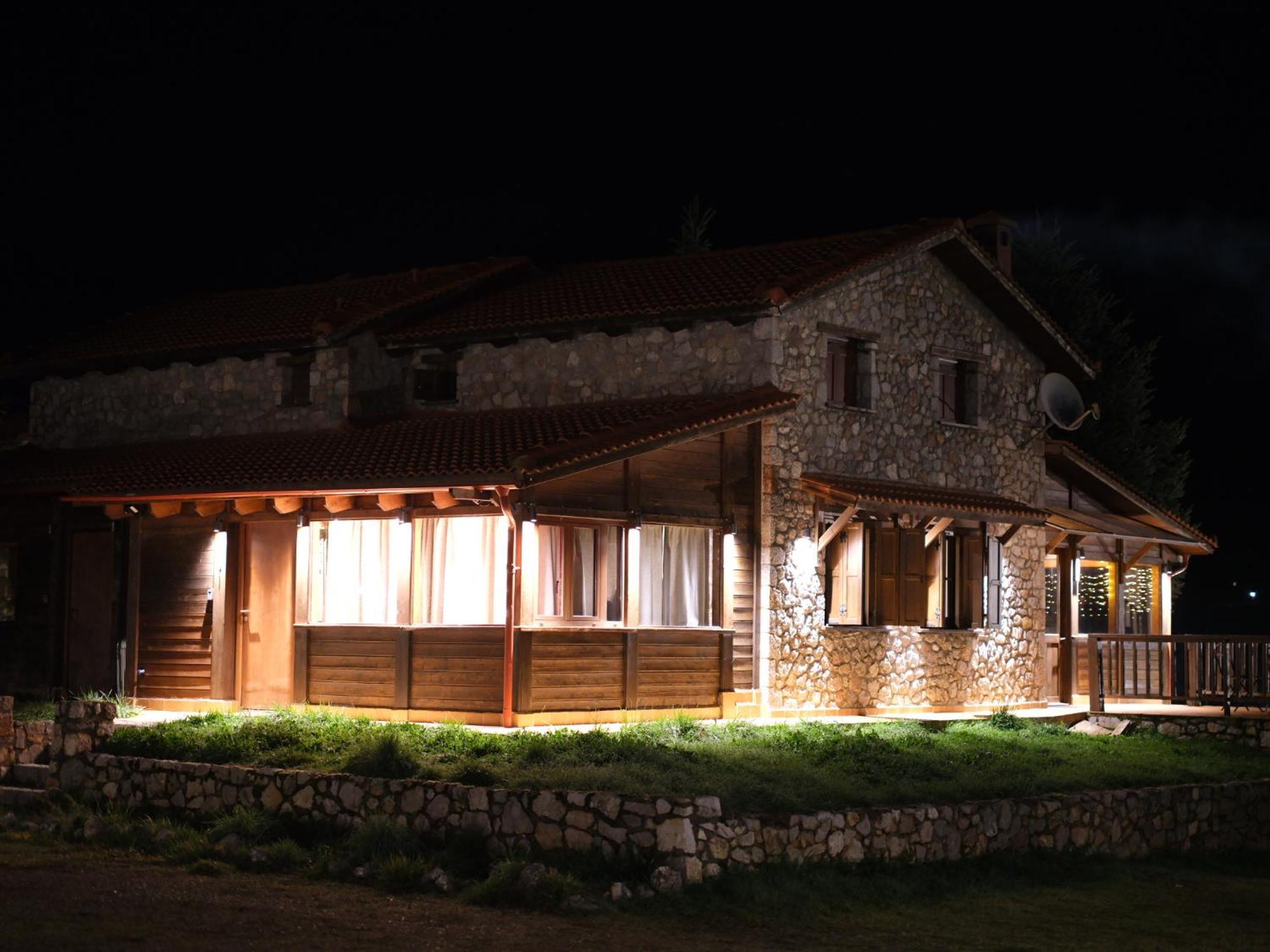 Mont Valley Boutique Chalets Arachova Exterior photo