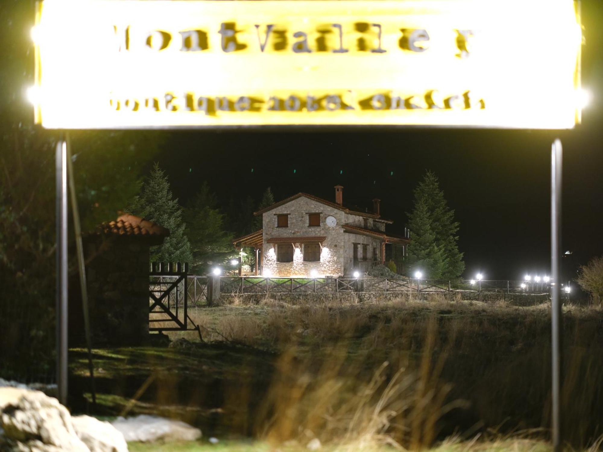 Mont Valley Boutique Chalets Arachova Exterior photo