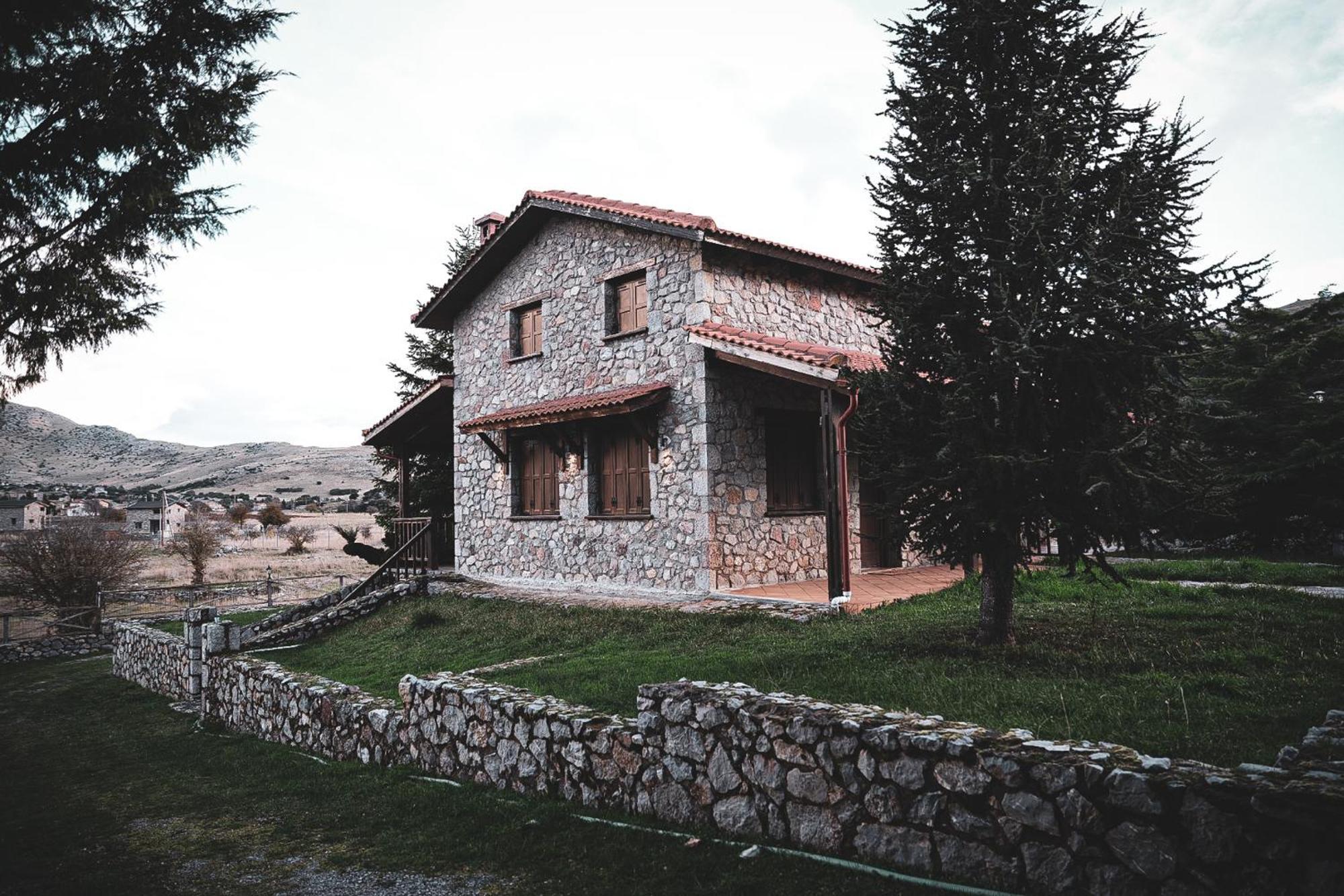 Mont Valley Boutique Chalets Arachova Exterior photo