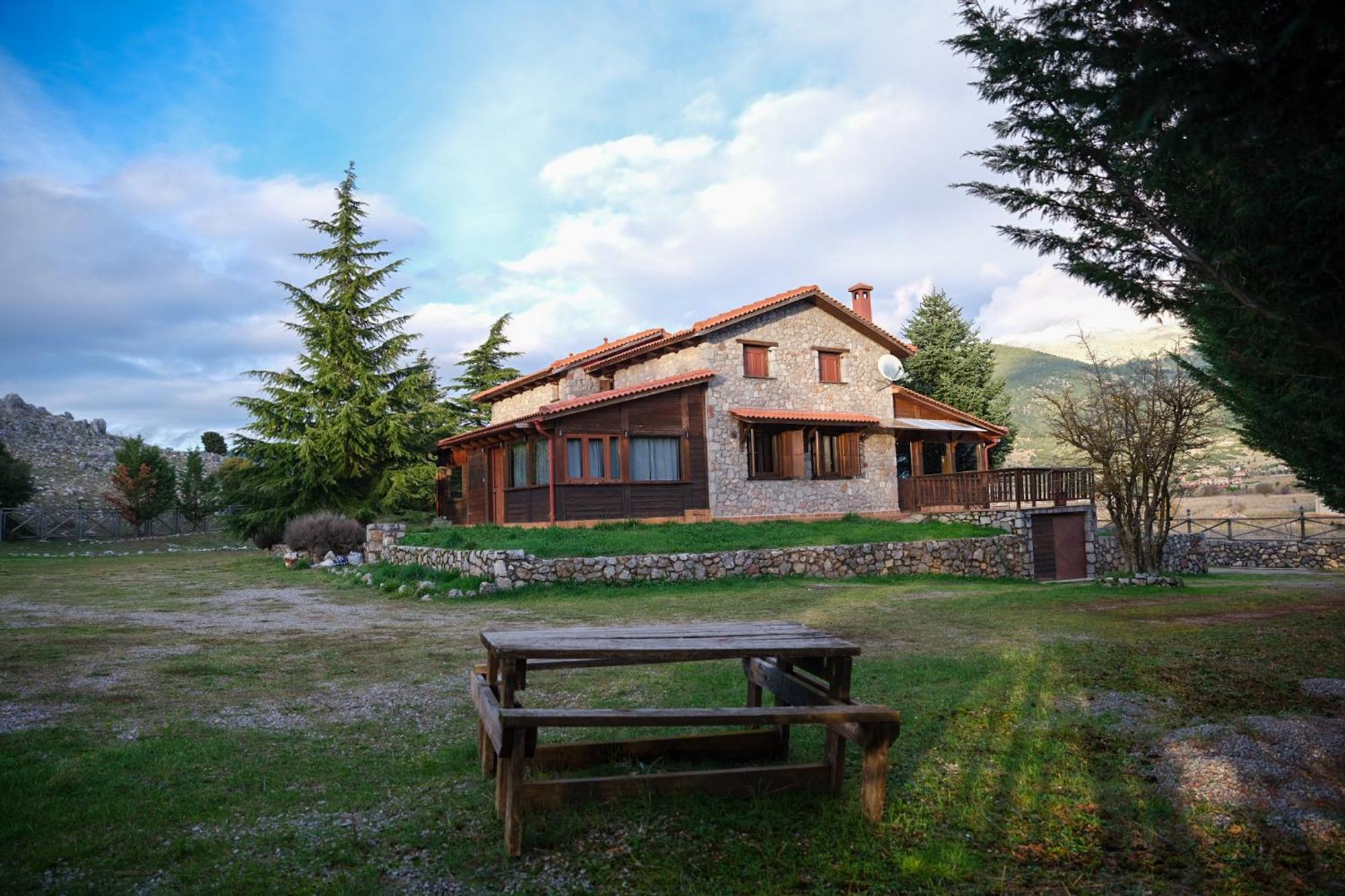 Mont Valley Boutique Chalets Arachova Exterior photo