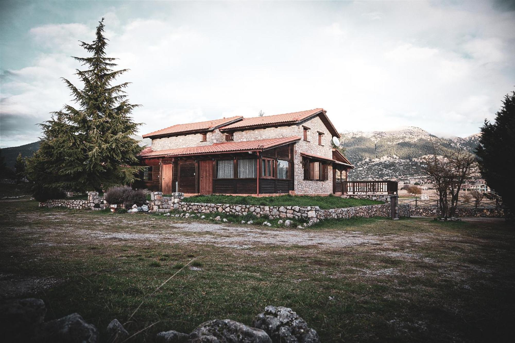 Mont Valley Boutique Chalets Arachova Exterior photo