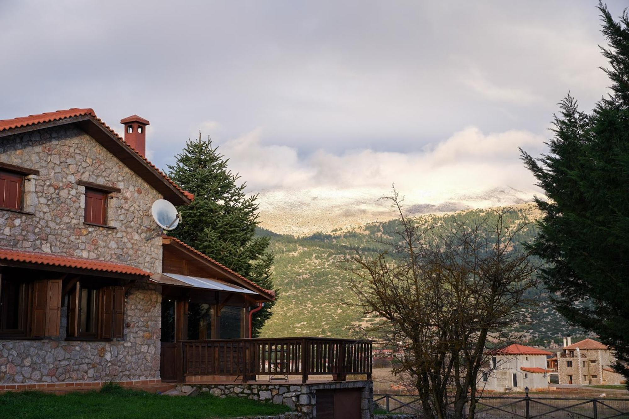 Mont Valley Boutique Chalets Arachova Exterior photo