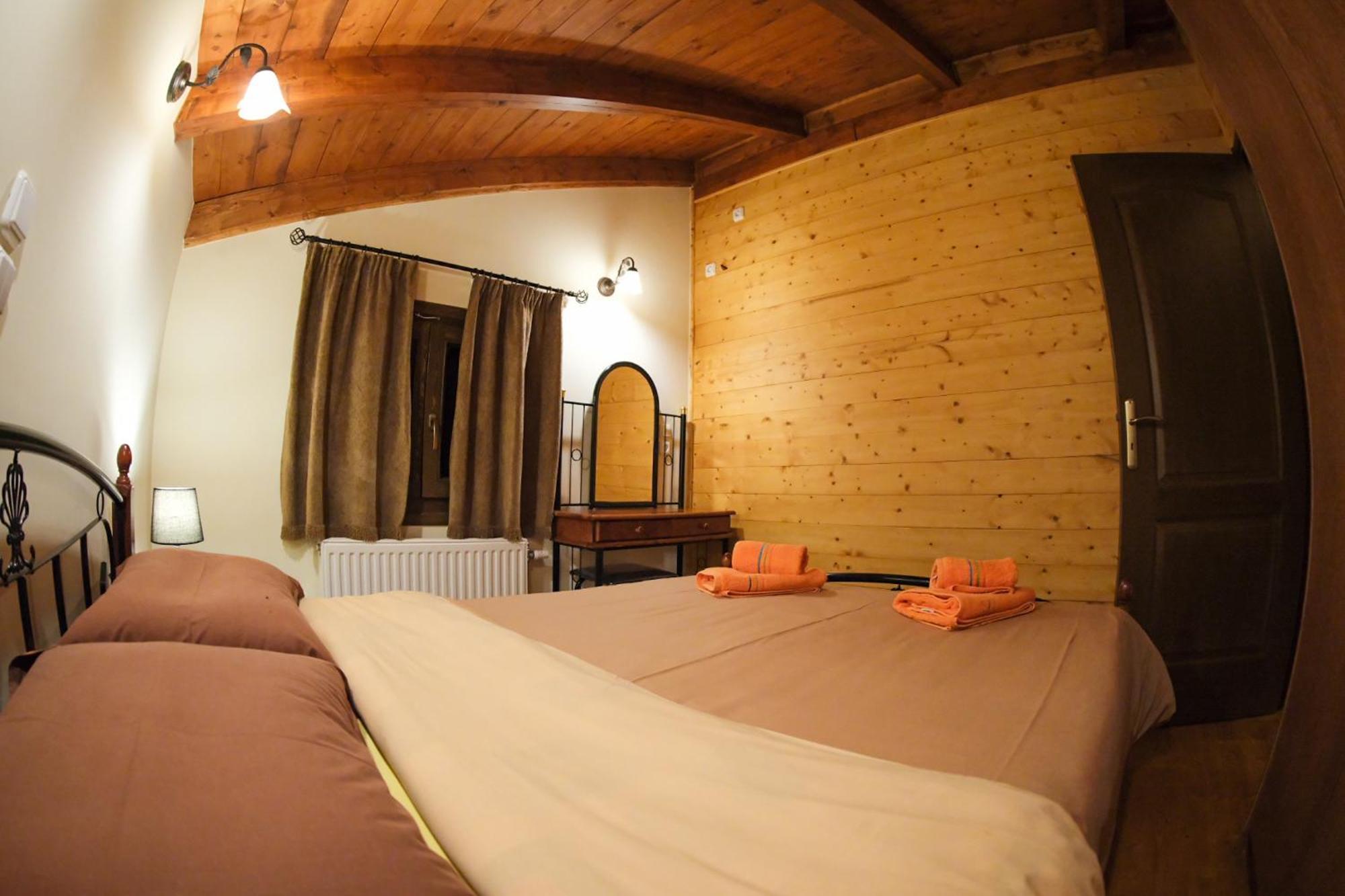 Mont Valley Boutique Chalets Arachova Exterior photo